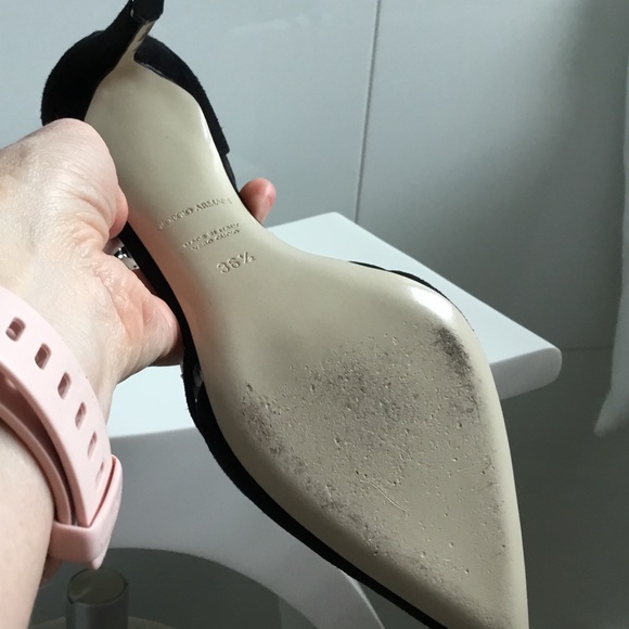 Giorgio Armani black suede heels. - Picture 12 of 16